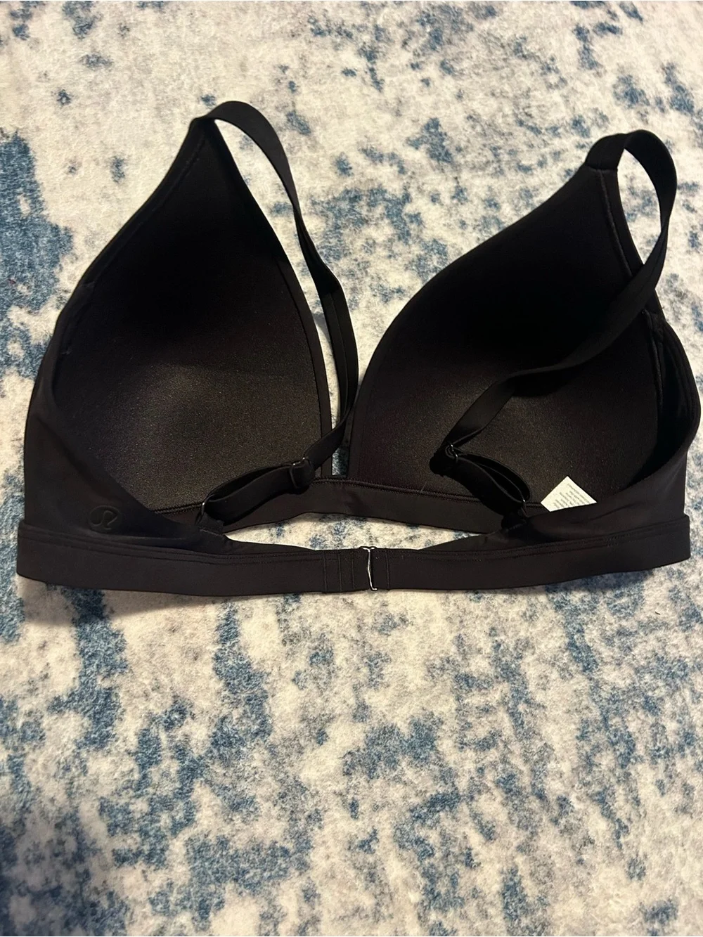 lululemon athletica • Black Wireless Light-Support Bra • 8 - Picture 3 of 8